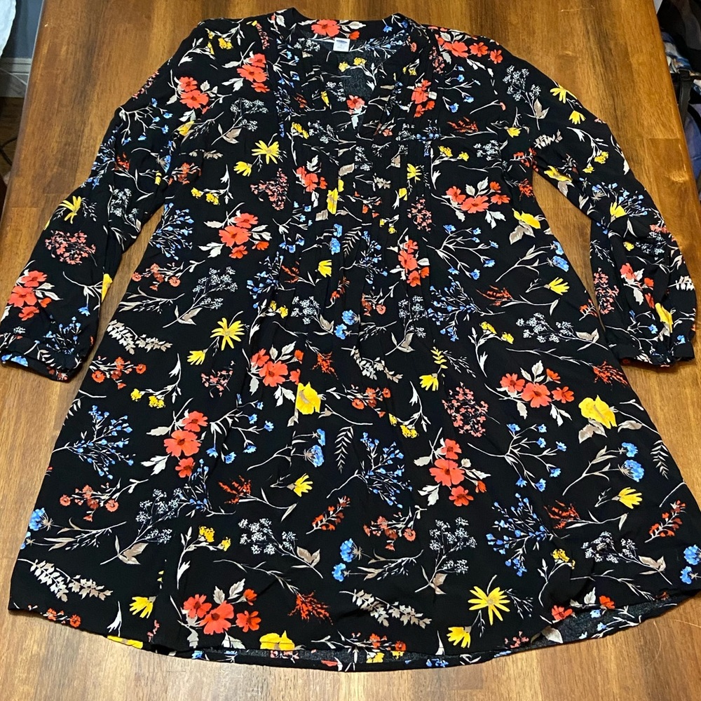 Old Navy Black Floral Long-sleeve Dress, Large